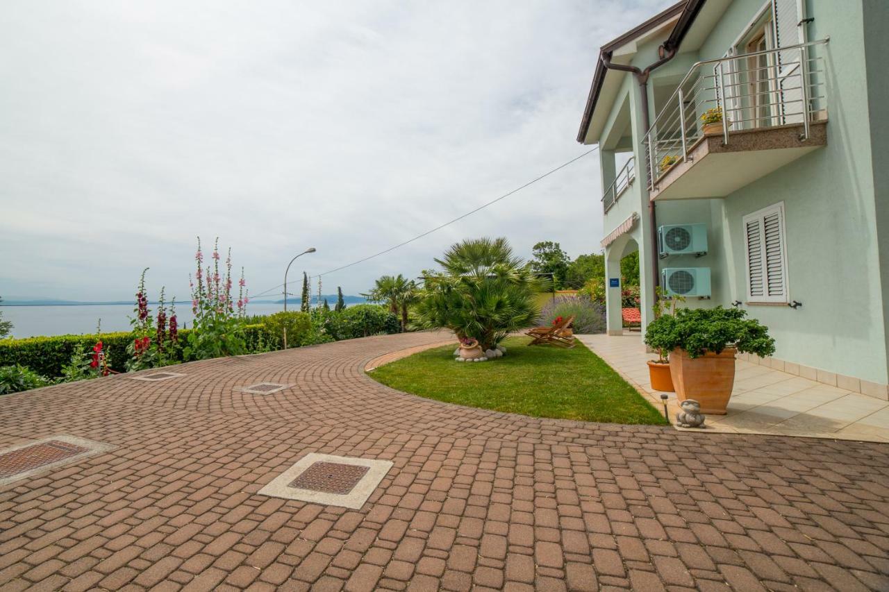 Apartment Opatija Eksteriør billede